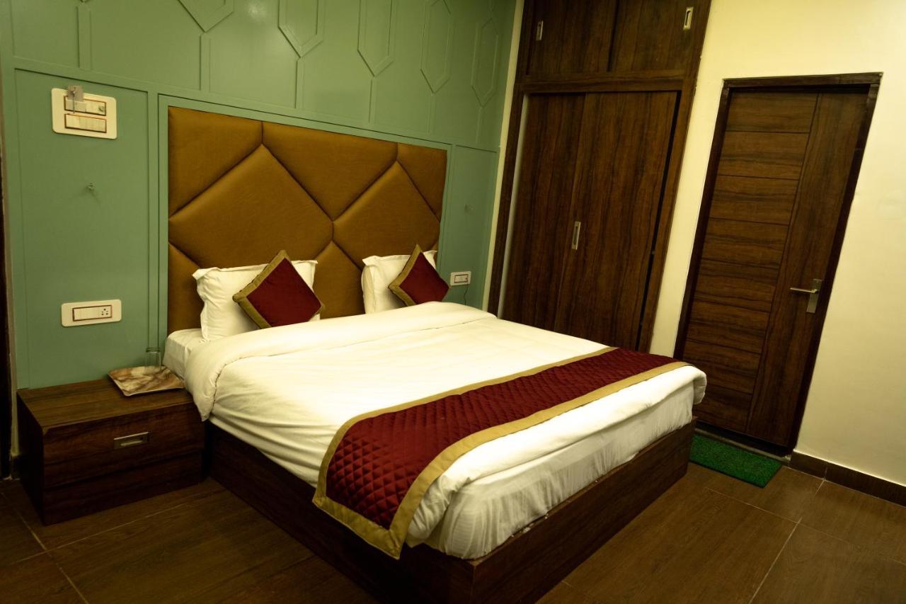 Hotel The Florence Chamba  Esterno foto
